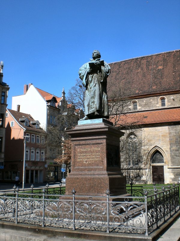 ERFURT, Martin-Luther-Denkmal auf dem Anger, Frhjahr 2007