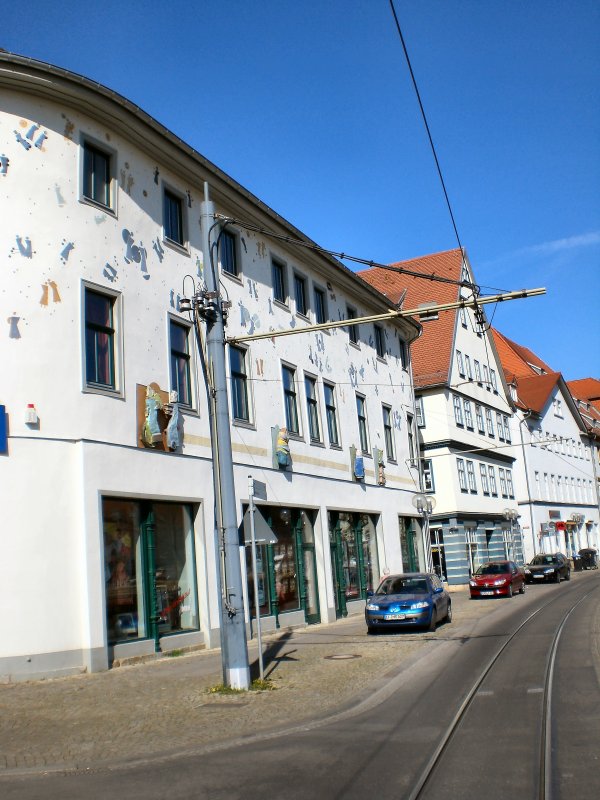 Erfurt, restaurierte Huser in der Regierungsstrasse oberhalb des Angers, links geht es zur Langen Brcke, Sommer 2007