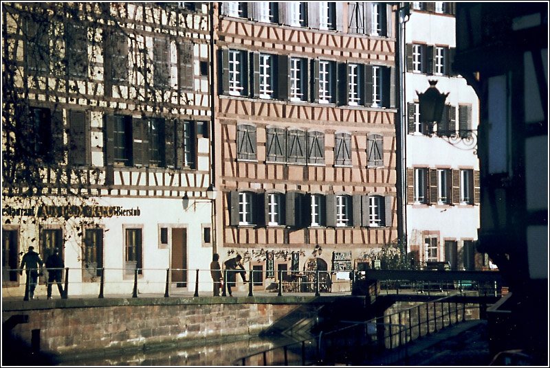 Fachwerkfassaden in Straßburg, Scan vom Dia, 12.2002 (Matthias)