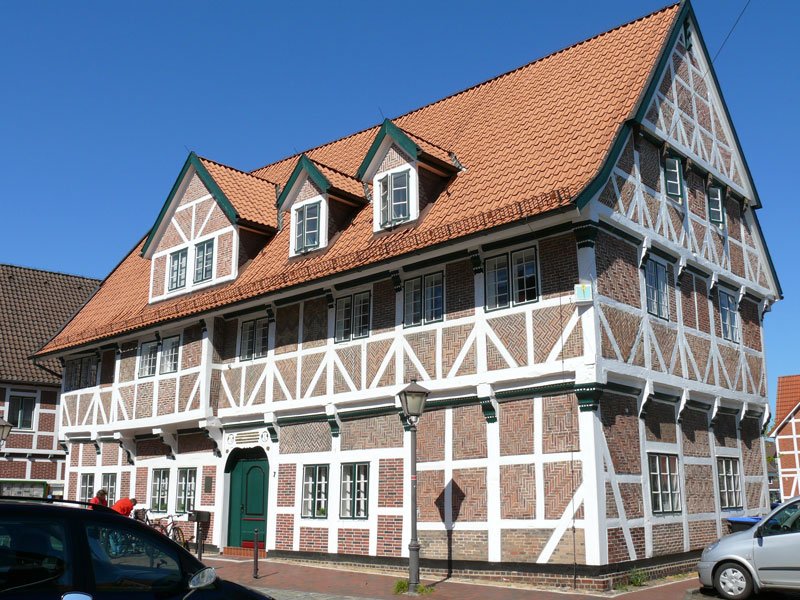 Fachwerkhaus Bcherei Gemeinde Jork, Brgerei Nr 7; Altes Land, 18.04.2009
