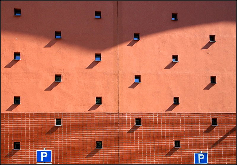 Fassade eines Hallenbades: Eriksdalsbadet in Stockholm. 26.8.2007 (Matthias)