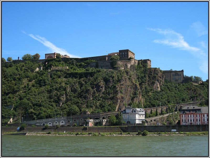 Festung Ehrenbreitstein gegenber dem Deutschen Eck in Koblenz. (01.08.2007)