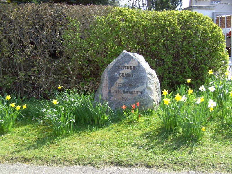 Findling auf einem Grundstck Schulstrae/Kirchstrae