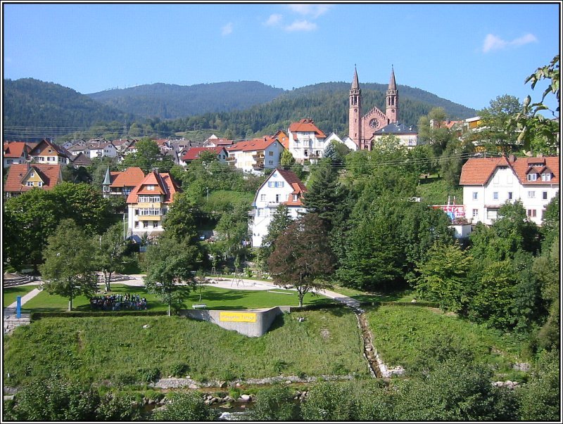 Forbach gehrt zum Landkreis Rastatt und liegt im Murgtal, das zum nrdlichen Schwarzwald gehrt. Die Aufnahme stammt vom 23.09.2005. 