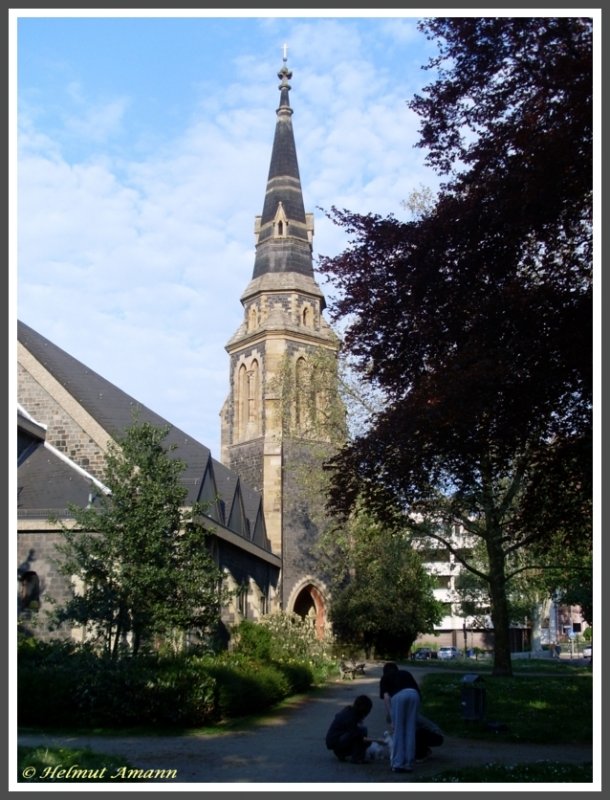 Frankfurt am Main Stadtteil Bockenheim, die Christuskirche am Beethovenplatz wurde 1883 erbaut, im Zweiten Weltkrieg zerstrt und erst 1978 wieder aufgebaut (Aufnahme vom 06.05.2008).