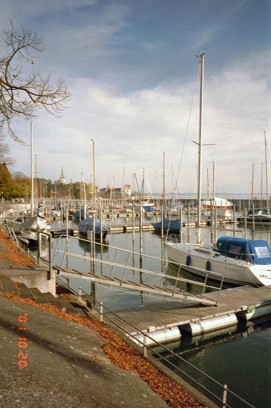 Friedrichshafen, Bootshafen -
dig. Foto Oktober 2001