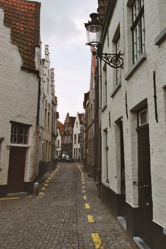 Gasse im Altstadt 06-05-2004