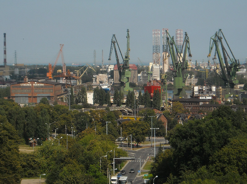 Gdansk 08.2009. Widok na stocznie z Gory Gradowej / Blick auf Danziger Werft aus Hagelsberg