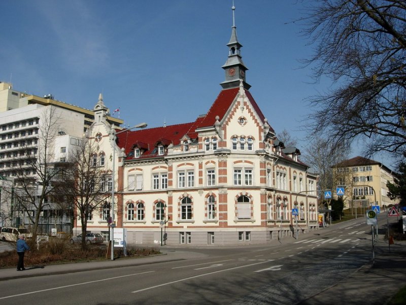 Gebudeteil (Verwaltung) des alten Krankenhaus. Heute Jugendamt.