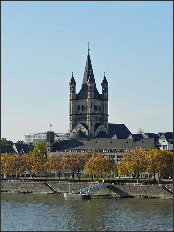 Gro St Martin (12. Jahrhundert) ist die grte und markanteste der romanischen Kirchen in Kln. 08.11.08 (Jeanny)