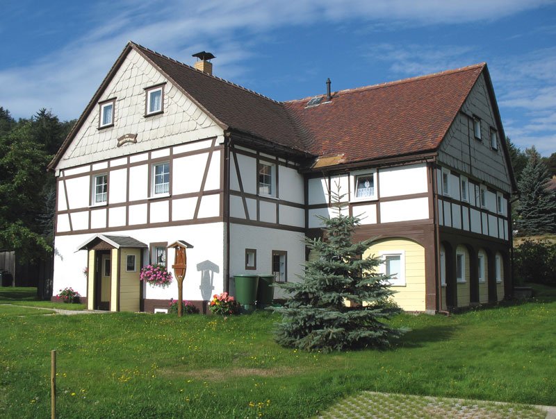 Haus  Im Wiesengrund  mit Fachwerk und Umgebinde - Kurort Jonsdorf (Zittauer Gebirge) - 14.08.2007
