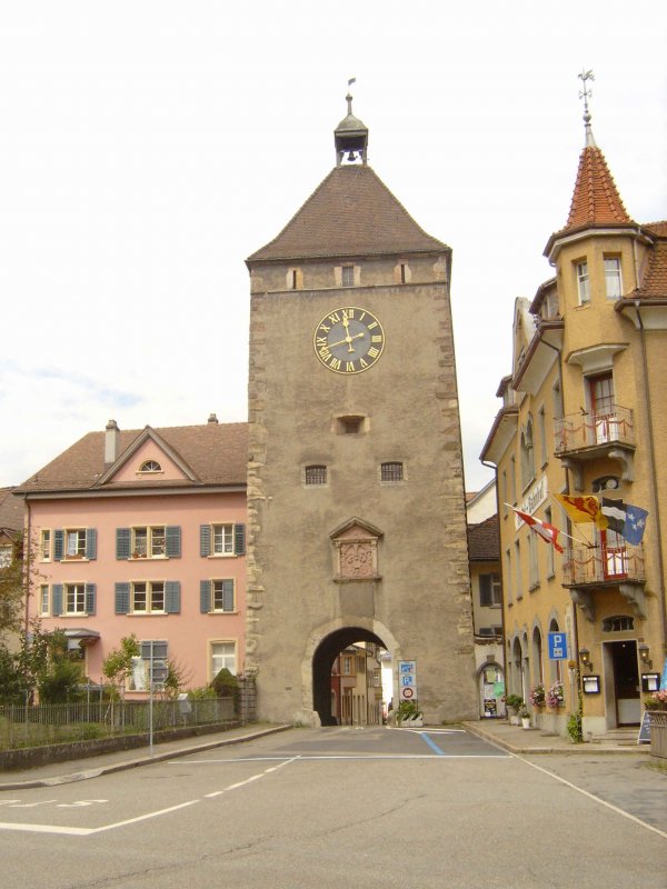 Hier das Stadttor von Laufenburg CH, welches nur ein Steinwurf vom Bahnhof SBB entfernt ist.