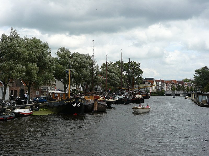 Historische Hafen am Galgewater in
Leiden 14-07-2007