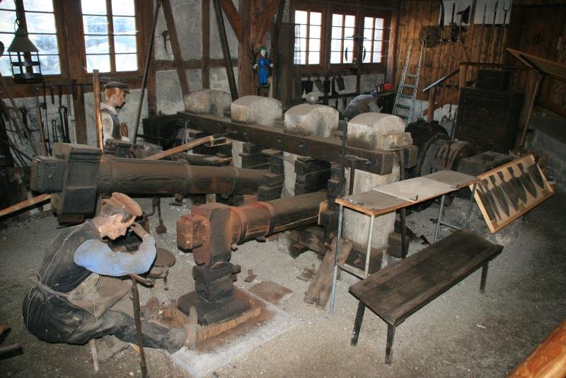 Historische Hammerschmiede am Blautopf in Blaubeuren; 29.11.2008