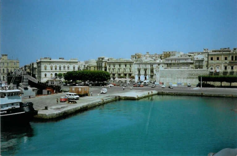 Im Hafen von Siracusa