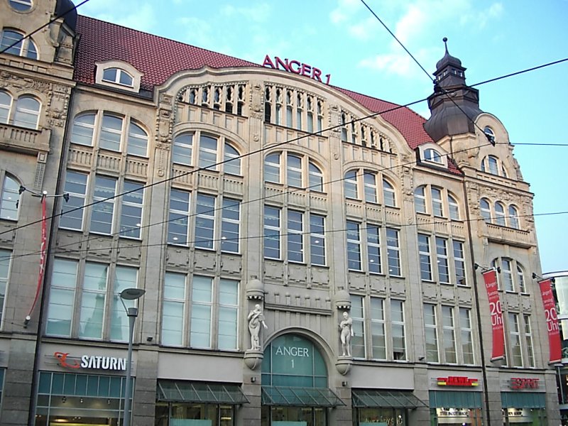 Im Mai 2006.Das Einkaufszentrum Anger 1.