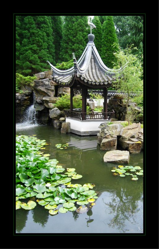 Impressionen aus dem Chinesischen Garten... Ein Teil des Botanischen Gartens der Ruhruniversitt Bochum.