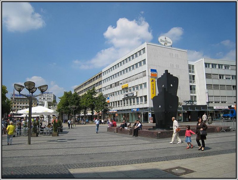 Impressionen aus der Duisburger Innenstadt, aufgenommen am 04.08.2007.