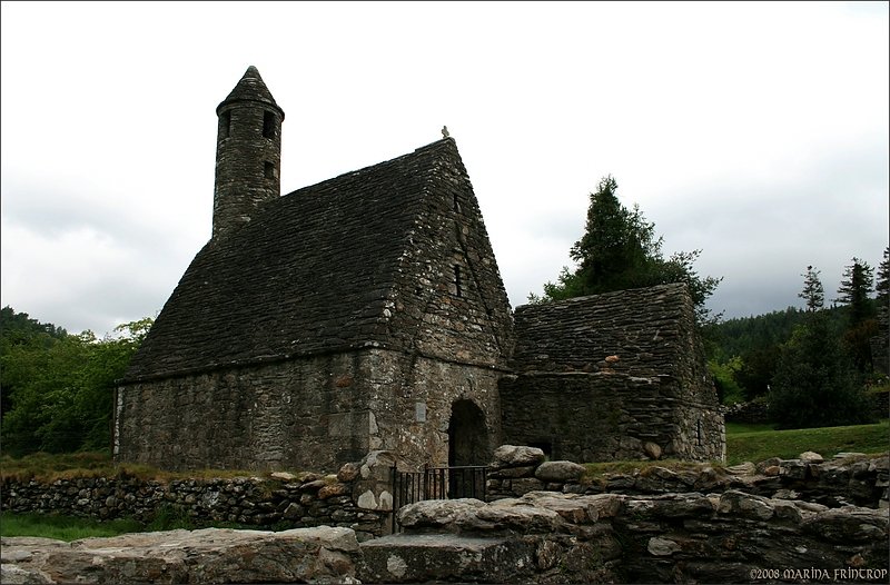 Irland Co. Wicklow - St. Kevin's Church in Glendalough