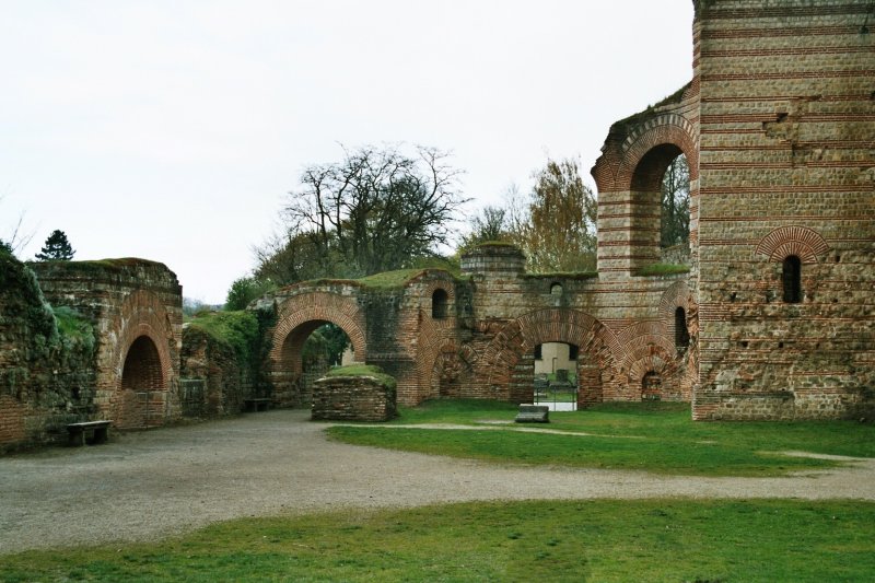 Kaiserthermen in Trier - einfach eindrucksvoll
Zu den Hauptattraktionen Triers zhlen ohne Zweifel die Kaiserthermen, die jngste der drei rmischen Badeanlagen Triers Baubeginn ca Anfang des 4. Jahrhunderts - eine der grten Badeanlagen 