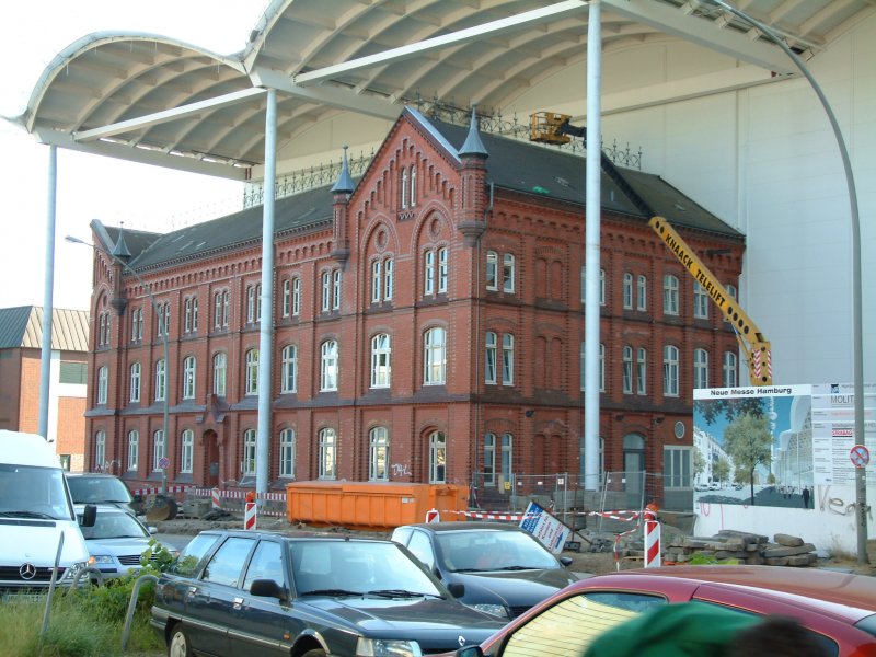 Karolienstrasse bei den neuen Messehallen
Dieser Bau wird selten Na !