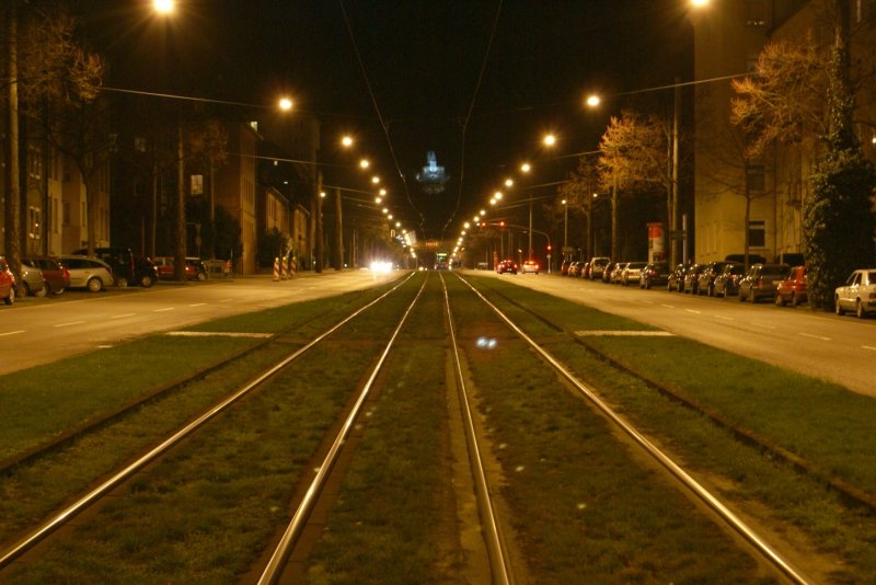 Kassel - Wilhelmshher Allee Nachts mit Blick zum Herkules