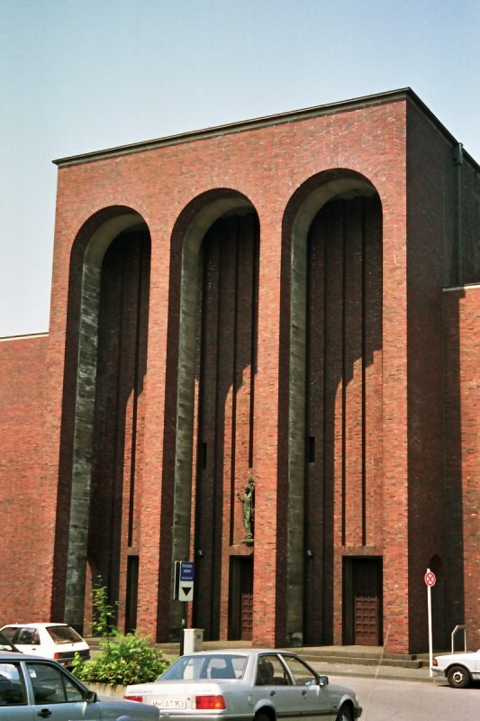 Katholische Marienkirche in Mlheim an der Ruhr (2. Juni 1989)
