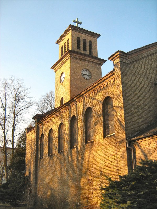 Kirche in Henningsdorf (bei Berlin)
Februar 2008