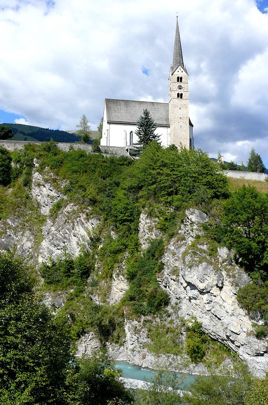 Kirche von Scuol am 27.08.2008 (Blick ber den Inn)