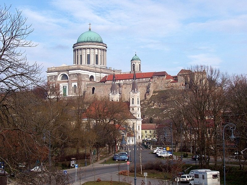 Klassizistische Basilika in Esztergom an der Donau, gebaut 1820, aufgenommen am 18.01.2007.