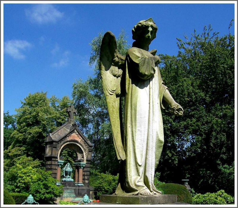 Kunstwerke auf dem Nordfriedhof in Dsseldorf-Derendorf