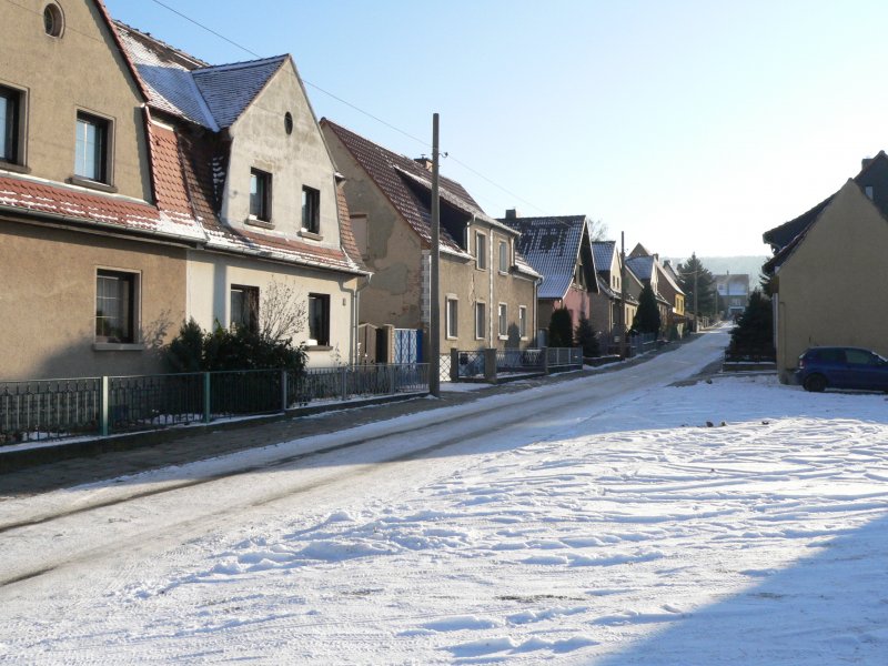 Laucha an der Unstrut - Blick auf die Huser der Karl-Stephan- Strae (ehem. Bahnersiedlung) - Foto vom 11.01.2009