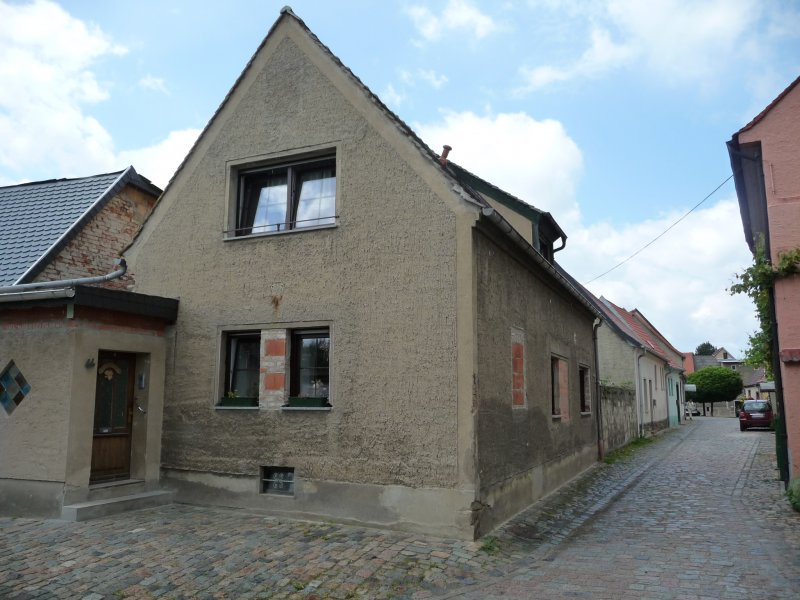 Laucha an der Unstrut - Blick in die Untere Krautgasse von der Pforte aus - Foto vom 21.06.2009 
