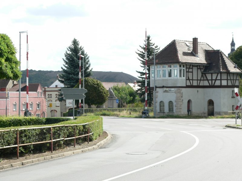 Laucha an der Unstrut - Der Bahnbergang an der Golzener Strae - Foto vom 10.05.2008