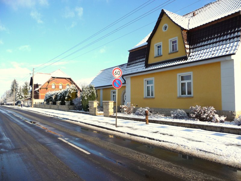 Laucha an der Unstrut - Huser in der Nebraer Strae - Foto vom 12.02.2009 
