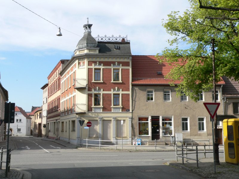 Laucha an der Unstrut - Huser Ecke Markt - Groe Salzstrae - Foto vom 12.05.2009 
