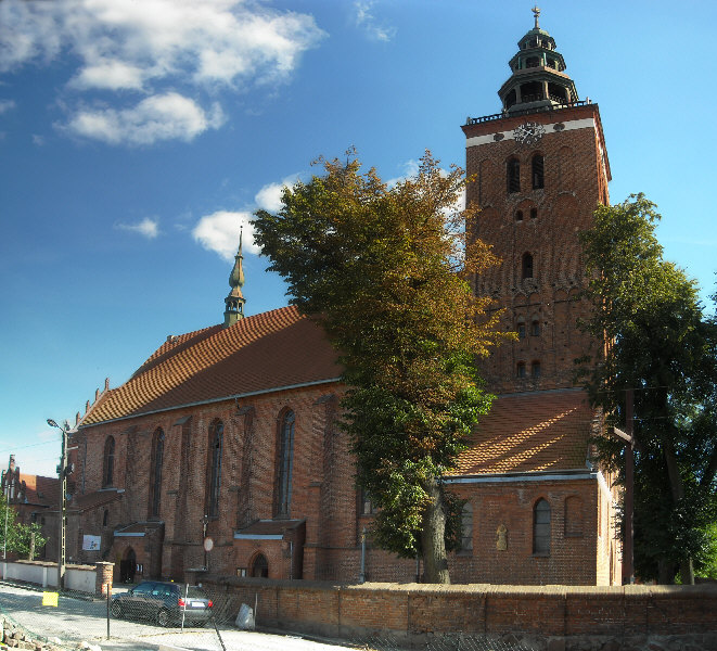 Lidzbark Warminski / Heilsberg 08.2009.  kosciol Sw. Piotra i Pawla /  St. Peter und Paul Kirche