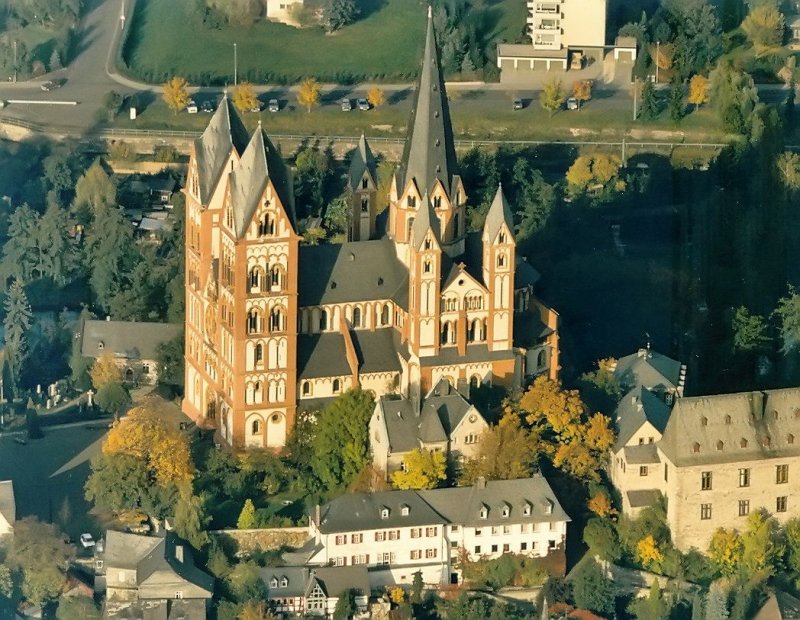 Limburger Dom, aus der Luft gesehen, Sommer 1987