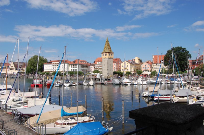 Lindau am 12.8.2009. Ein Besuch im malerischen  rtchen  am Bodensee lohnt sich meiner Meinung nach. Mir hat es dort sehr gut gefallen.