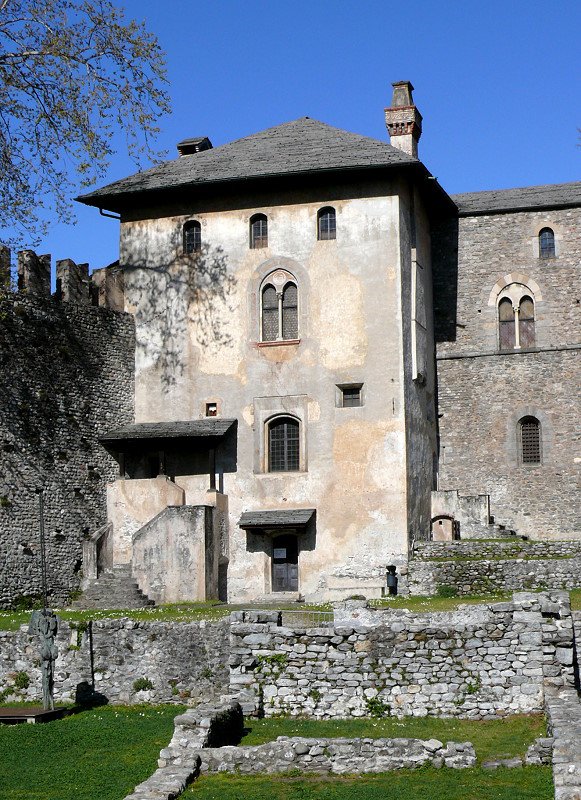 Locarno Castello Visconteo - das Castello diente von 1513 bis 1798 als Sitz der Landvgte. Foto vom 07.04.2008