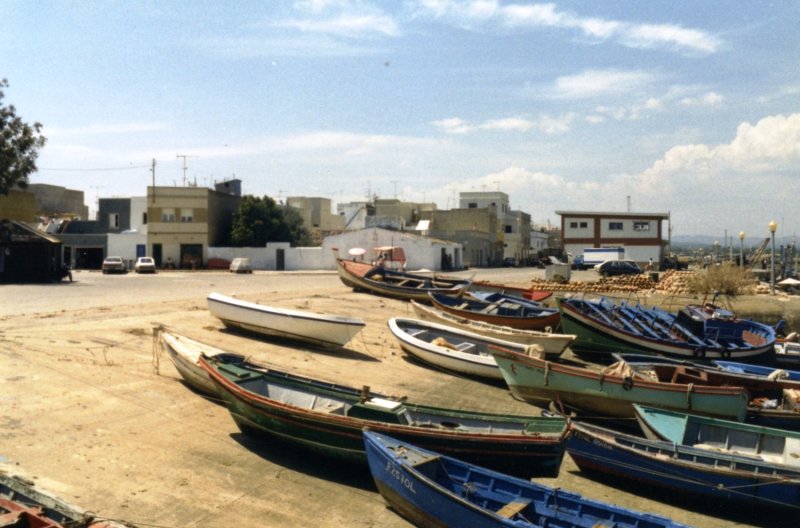 MONCARAPACHO e FUSETA, Gemeindeteil Fuseta (Concelho de Olho), 07.06.1988, an der Mole (Foto eingescannt) 