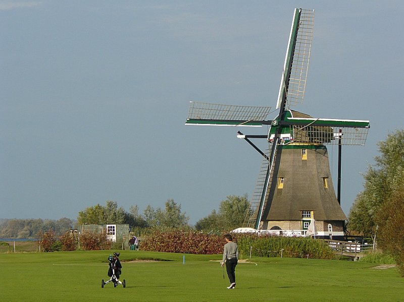 Mhle BROEKDIJK in Warmond bei Leiden, Niederlande fotografiert am 16-10-2007.
 