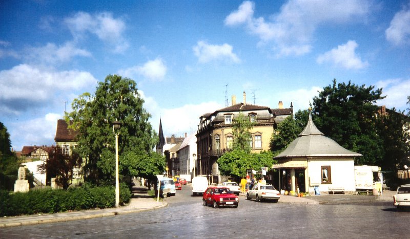 Mhlhausen, Blick vom Bahnhof aus (1991). Hier fuhr frher die Mhlhuser Strassenbahn ab