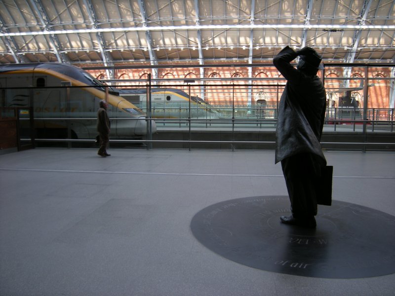 Na, wo ist denn mein Zug? 
London St Pancras, am 22. April 2008
