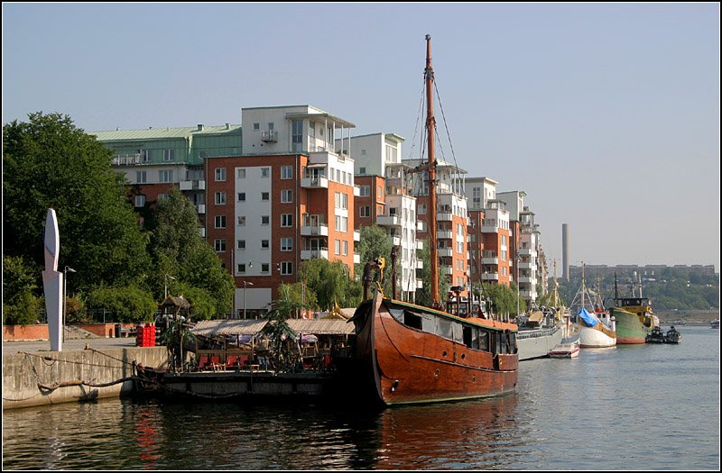 Norra Hammarbyhamnen: Neue Wohnbebauung am Wasser am Sdrand von Sdermalm. 24.8.2007 (Matthias)