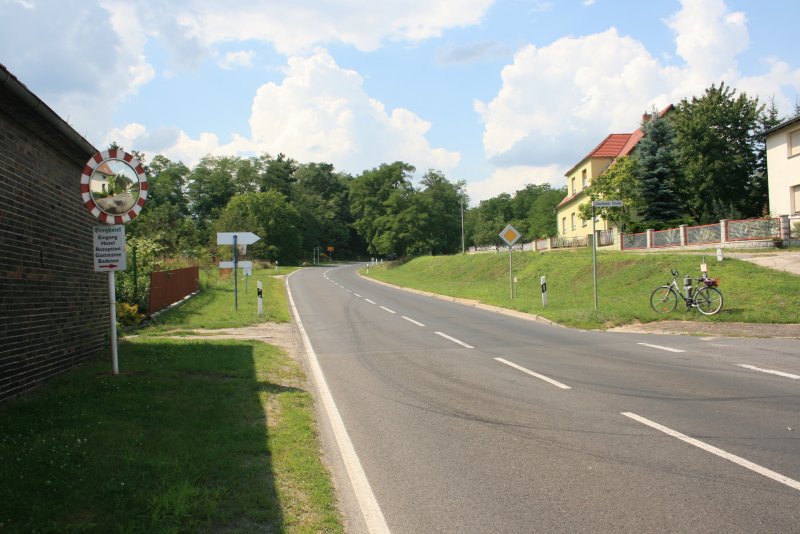 Ortsteil Bresinchen, Neuzeller Strae, Richtung Neuzelle