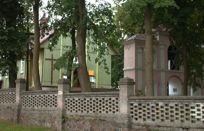 Podlasie-Sarnaki drewniany kosciol z 1816 / Podlachien-Sarnaki Holzkirche gebaut 1816 