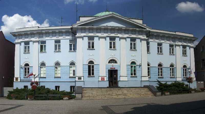 Radom  08.2009. Budynek Sadu dawniej  Narodowy Bank Polski / Gericht Gebaude vorher  National Bank Polens