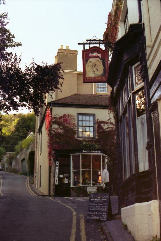 Red Lion - Pub in Great Malvern
Malvern ist eine Stadt in Worcestershire, England mit den Stadt- bzw. Gemeindeteilen Great Malvern, Malvern Link, Malvern Wells, West Malvern und North Malvern. (Einwohner laut Volkszhlung 2001 - 28.749)