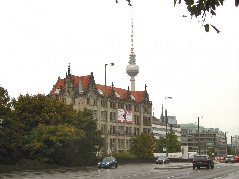 Regentag in Berlin, Blick zum fernsehturm - 5. 10. 2008